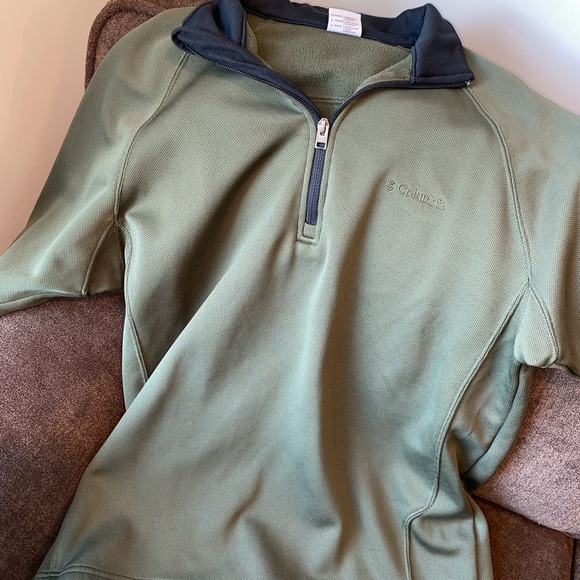Columbia Quarter Zip - Picture 5 of 5